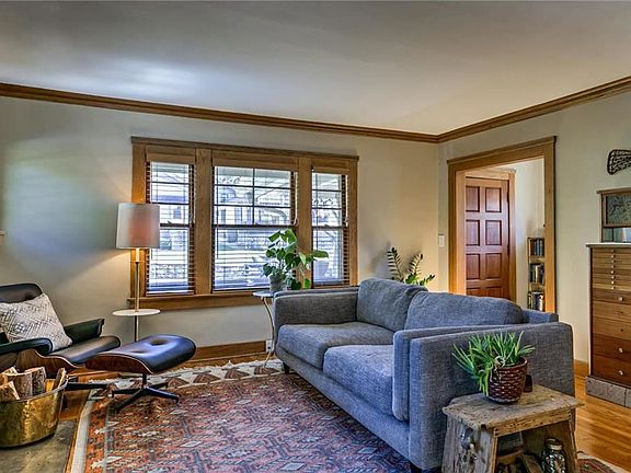4th image of 4800 Fairmount Ave