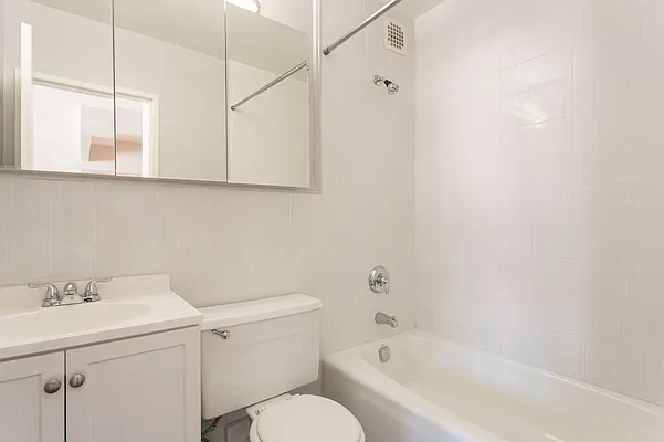 Rented by MNS | media 12