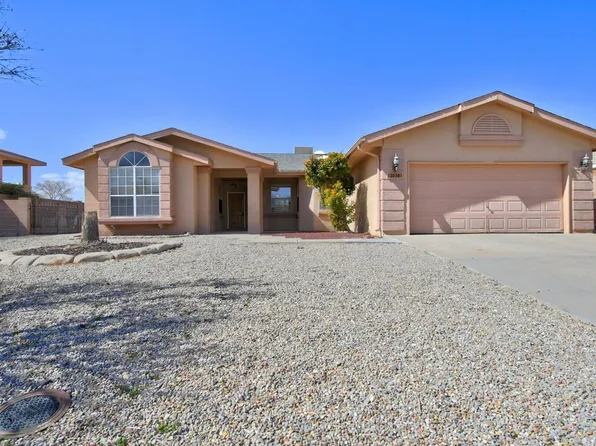 2636 Sandia Loop NE, Rio Rancho, NM 87144
