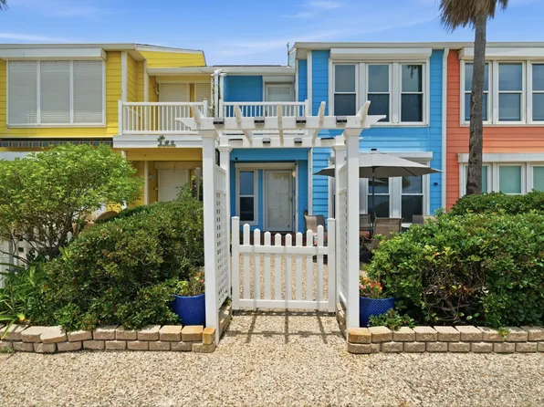 8416 Seawall Blvd APT 5, Galveston, TX 77554