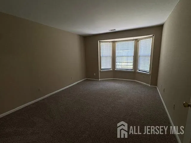 93 Longfield Ct — Photo 3