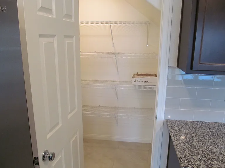 7026 Dandelion Park Ave — Photo 8