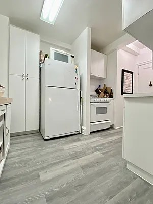 Rented by Corcoran | media 17