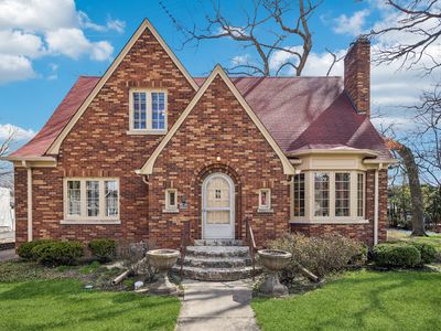 1119 Hill Ave, Elgin, IL, 60120