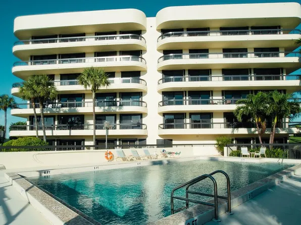 50 S Beach Road #104, Tequesta, FL 33469