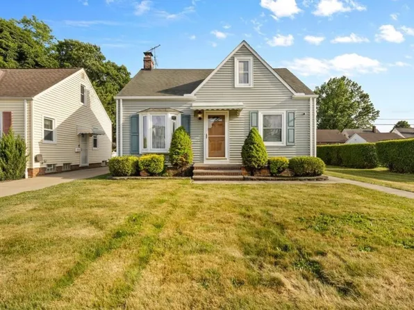 5915 Forest Ave, Parma, OH 44129