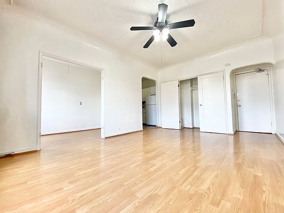 3rd image of 1055 Sanborn Ave #303