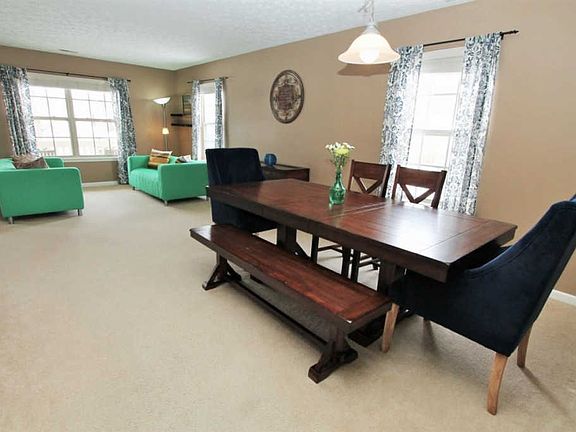 3rd image of 94 Kingfisher Cir