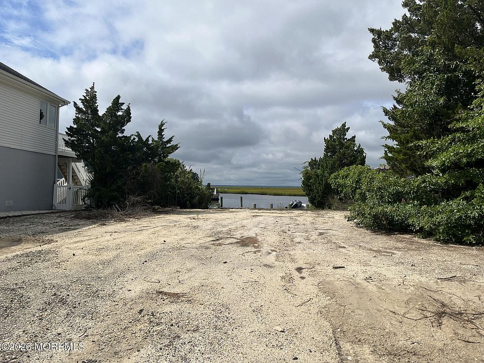 1st image of 57 W Susquehanna Drive