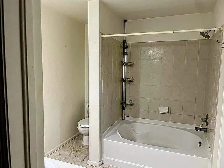 12833 Mayfair Way — Photo 36