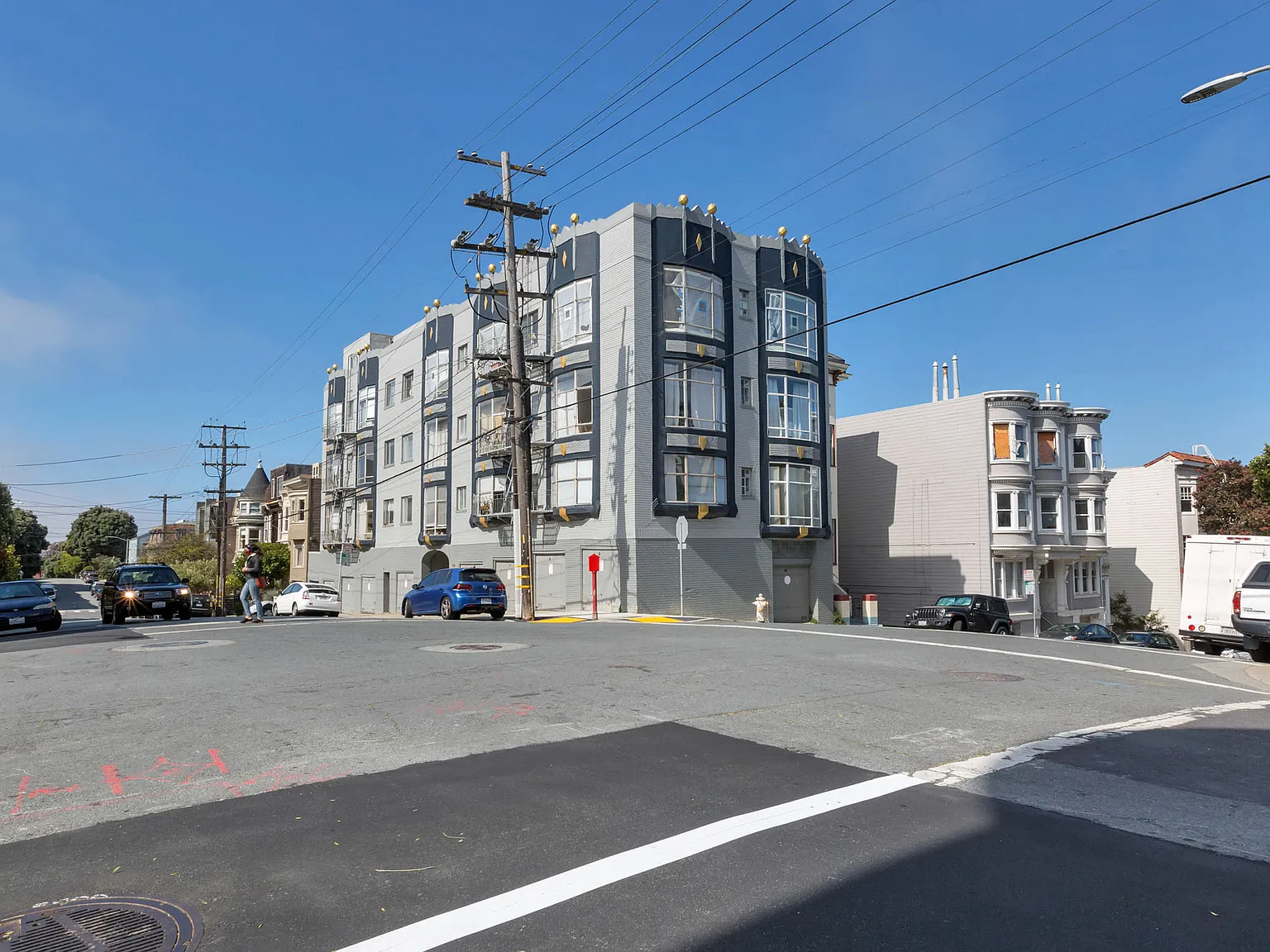 900 Broderick — Photo 4