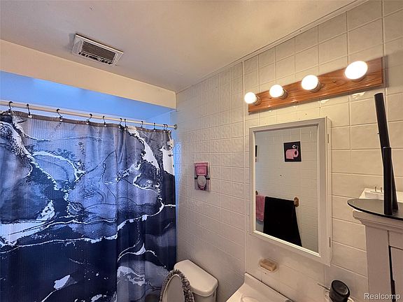5th image of 16500 Asbury Park