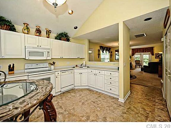 2nd image of 8905 Bryant Field Cres