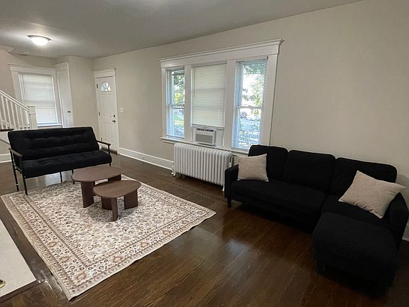 3rd image of 150 Crescent St