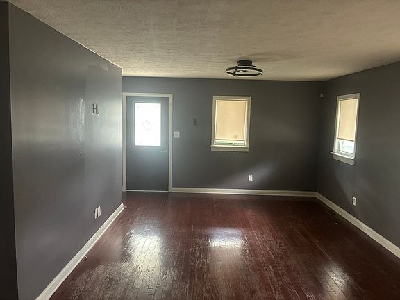 4th image of 1423 W 10th St