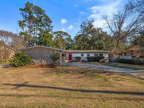 2nd image of 1107 Richview Rd