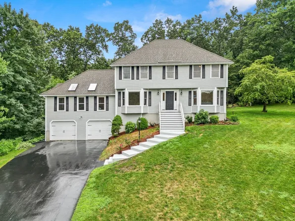19 Pauline Dr, Andover, MA 01810