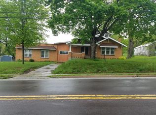 610 E Commercial St, Mansfield, MO 65704