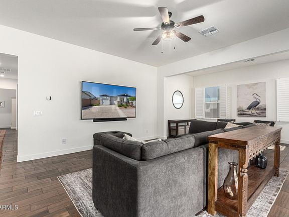 5th image of 11491 N LUCKENBACH Street