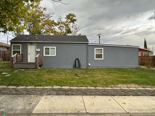 845 Manzanita St, Central Point, OR 97502
