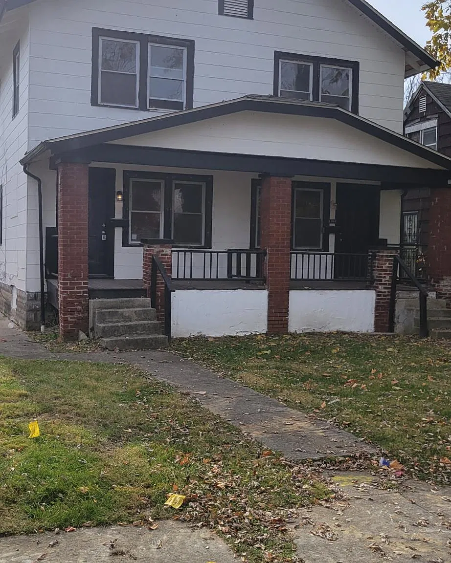 3 bed, 1100 sqft, $1,250 — Photo 1
