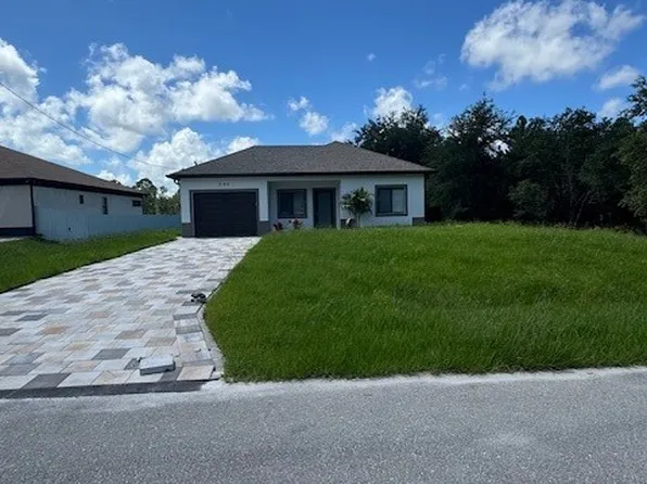 520 Millcreek St, Lehigh Acres, FL 33974