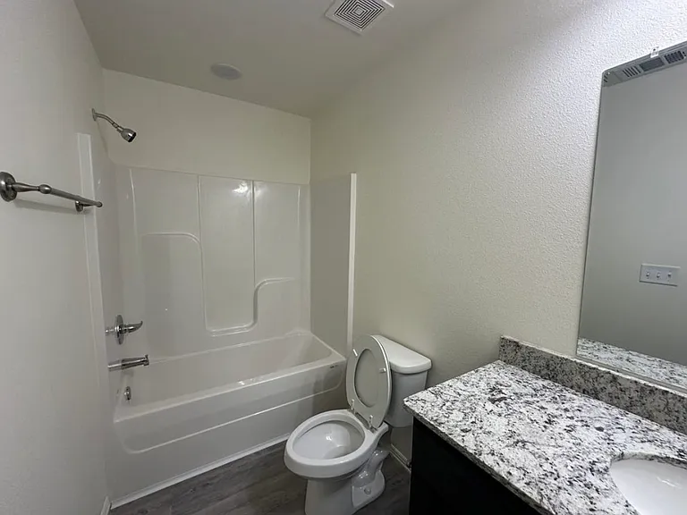 1011 S Benchmark Ln #1 — Photo 8