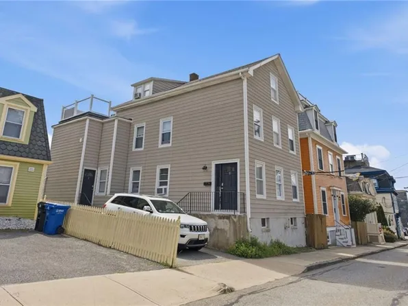 19 Howard St Unit 3, Newport, RI 02840