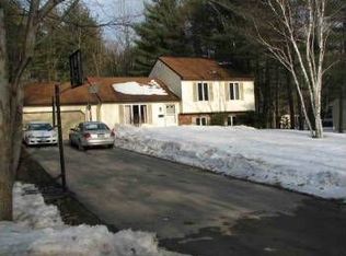 50 Laurel Ln, Queensbury, NY 12804