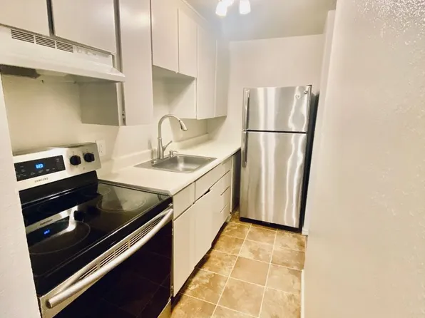 Admirals Apartments