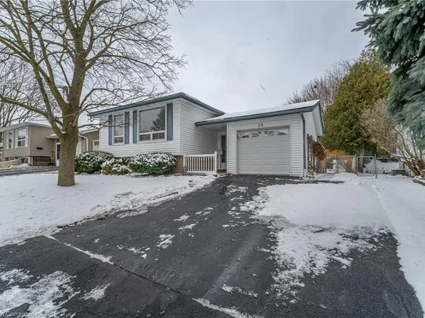 35 Scott Rd, Cambridge, ON N3C 2X5