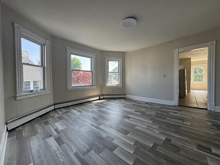 221 Willow St #3C — Photo 3