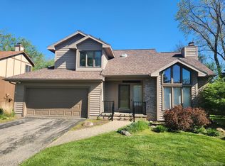 2564 Koala Dr, East Lansing, MI