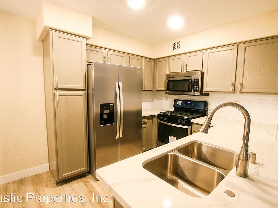 1st image of 3136 Tarpon Dr Unit 104