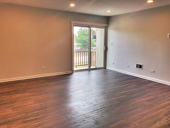 2nd image of 7300 Fairview Ave APT 206