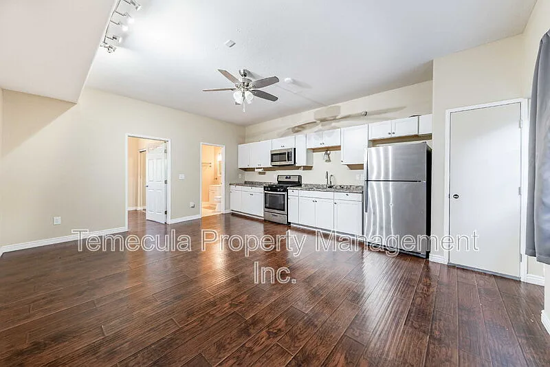 1 bed, 1.0 bath, 620 sqft, $1,600 — Photo 3