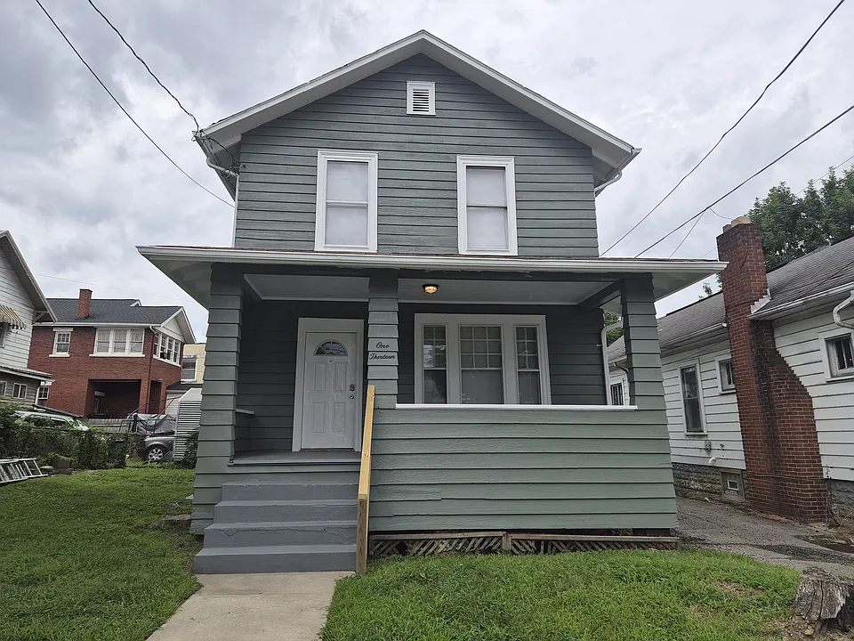 113 Delaware Ave