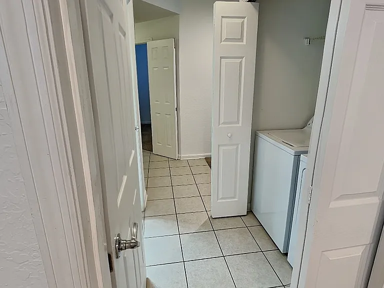5049 Maxon Ter — Photo 8
