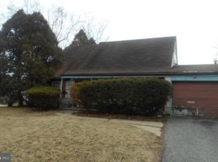 64 Genesee Ln, Willingboro, NJ 08046