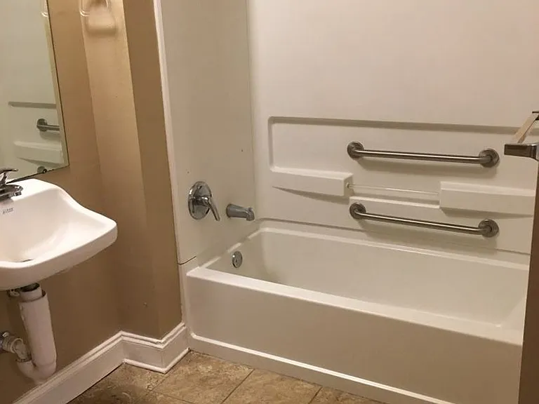 305 Penny Ln #6 — Photo 6