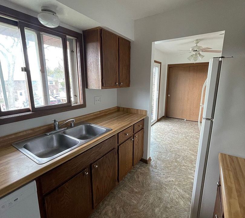 1st image of 1344 Camden Way APT C