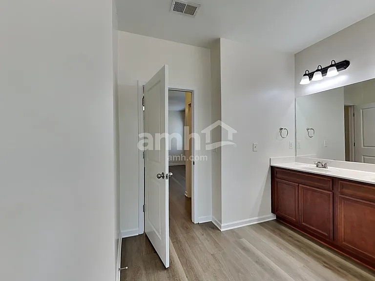3857 Cameron Trl SE — Photo 12