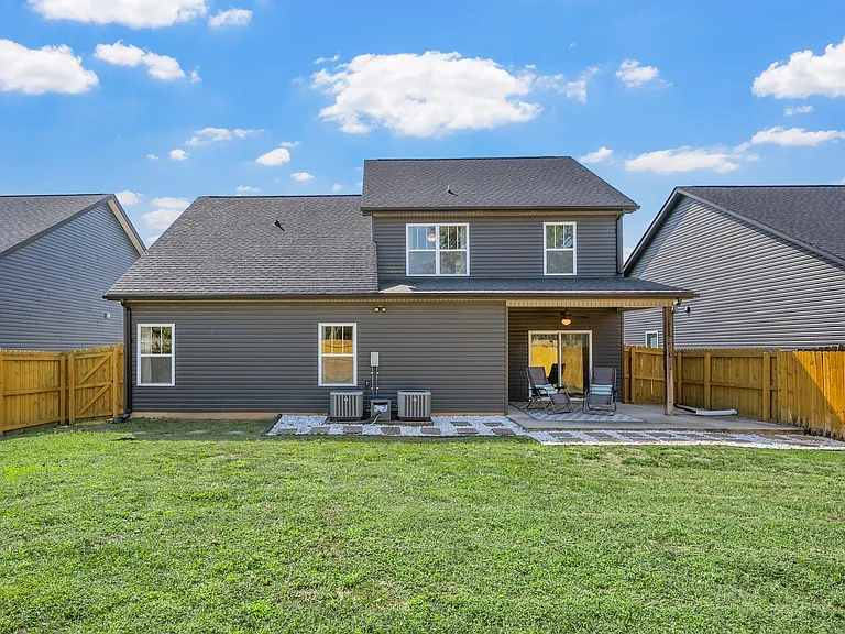 1147 Eagles View Dr — Photo 3