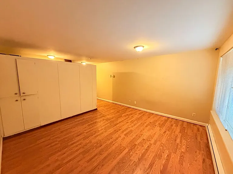 Summit Apartments @ Capitol Hill — Photo 6
