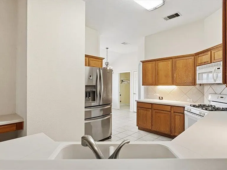 1500 Ashberry Trl — Photo 11