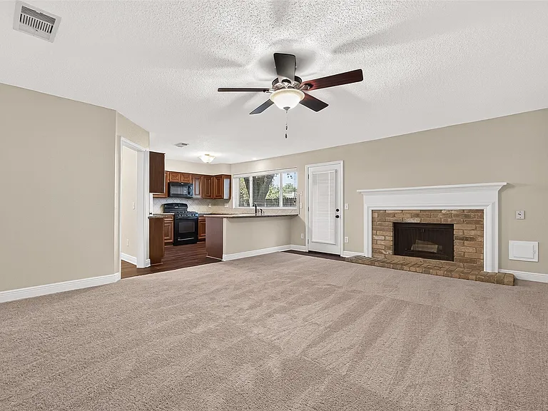 3003 Mast Ct — Photo 17
