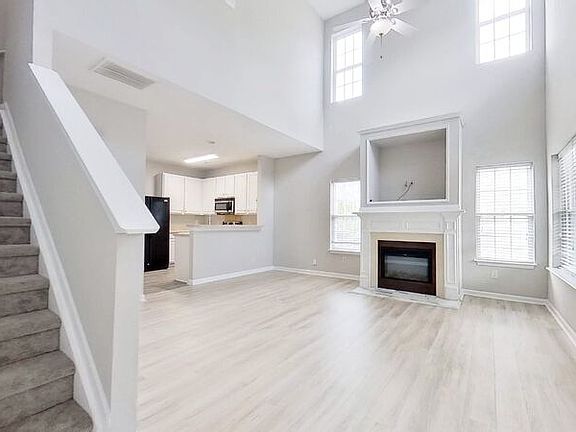 5th image of 8744 Twined Creek Ln