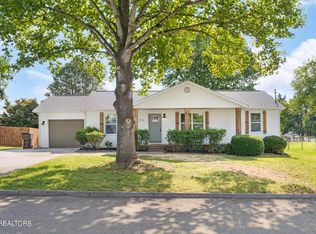 7716 Castlehill Ct, Powell, TN 37849