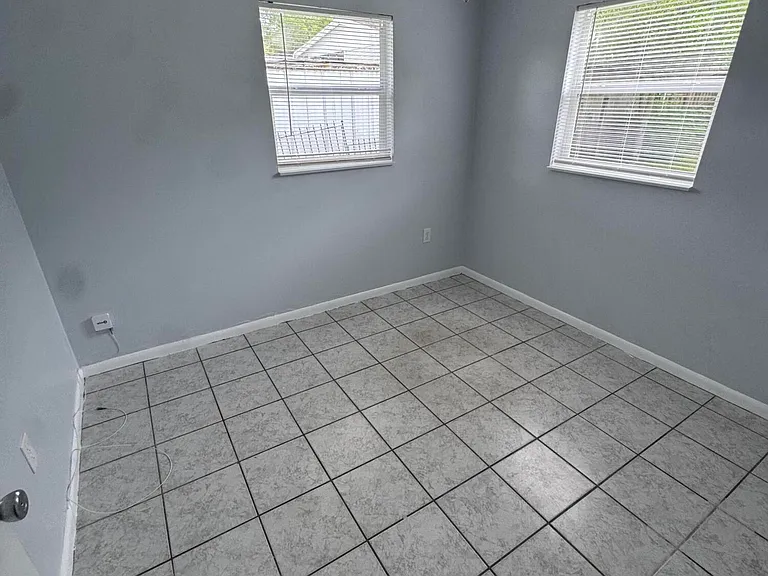 4480 Gray Ave — Photo 9