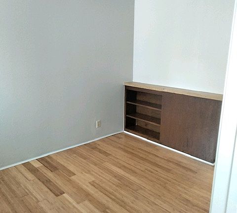 3rd image of 1215 Meta St
